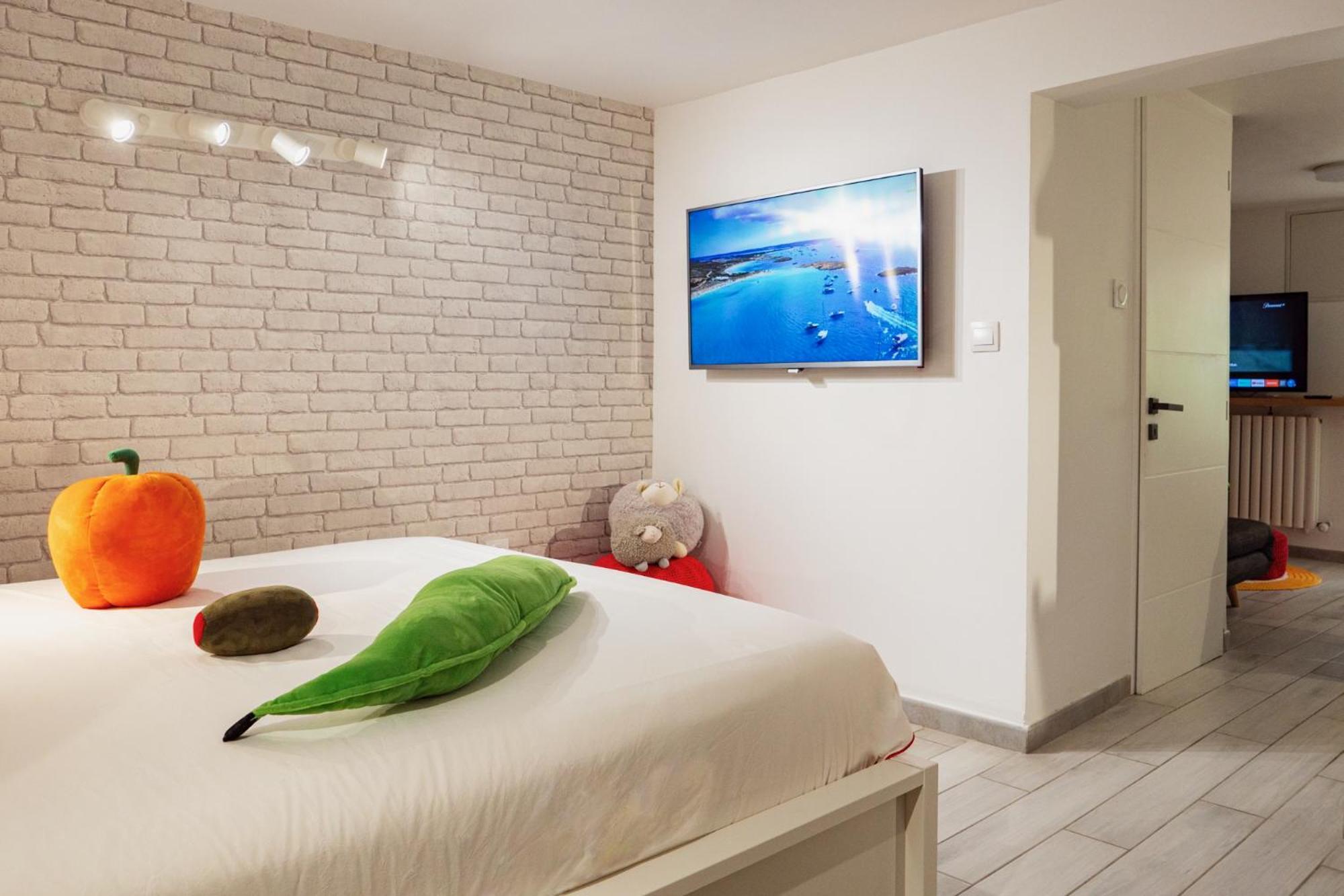 Le 134 Apartment Orange  Luaran gambar